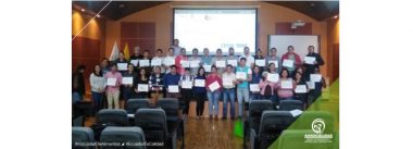 Ecuador acredita a médicos veterinarios especialistas en avicultura