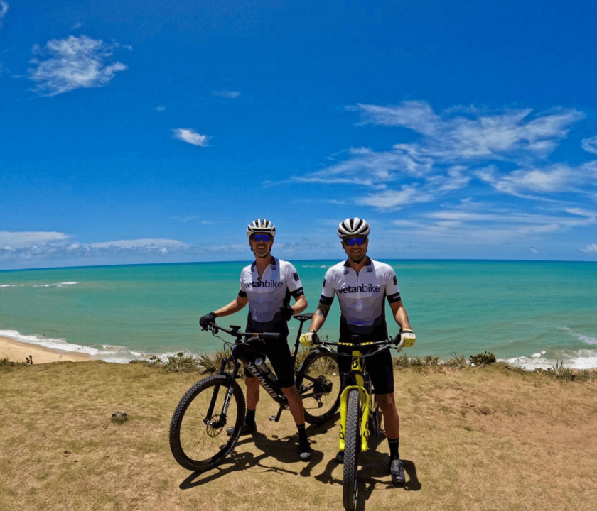 Vetanco apoia dupla na ultramaratona de mountain bike Brasil Ride Bahia