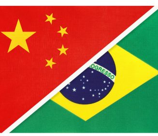 China levanta el arancel de las exportaciones de pollo desde Brasil