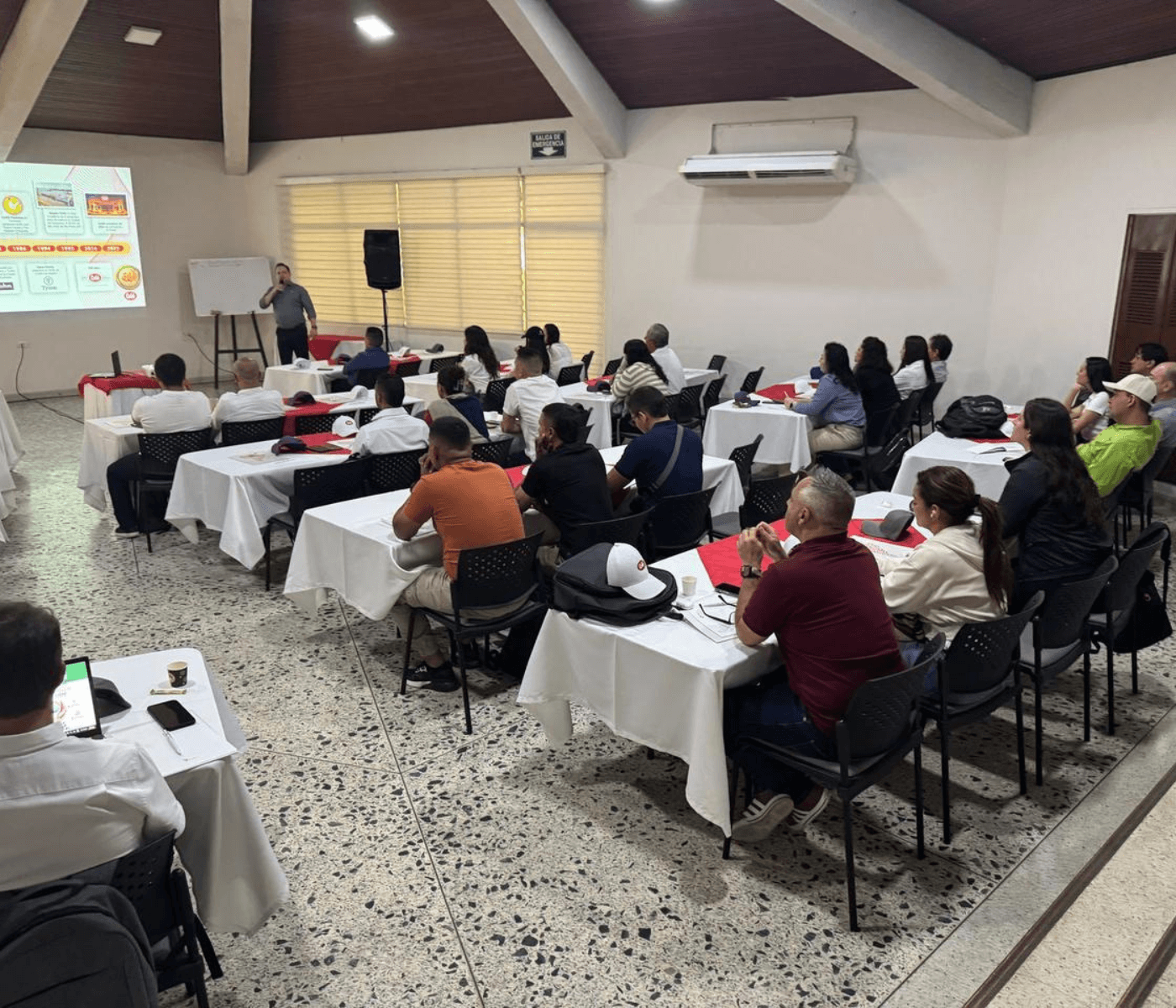 Cobb-Vantress fortelce presença na Colômbia com nova edição do Encontro...