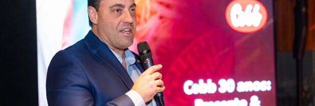 Cobb-Vantress celebra 30 anos no Brasil com evento histórico junto a mais de 90% da produção avícola do Brasil