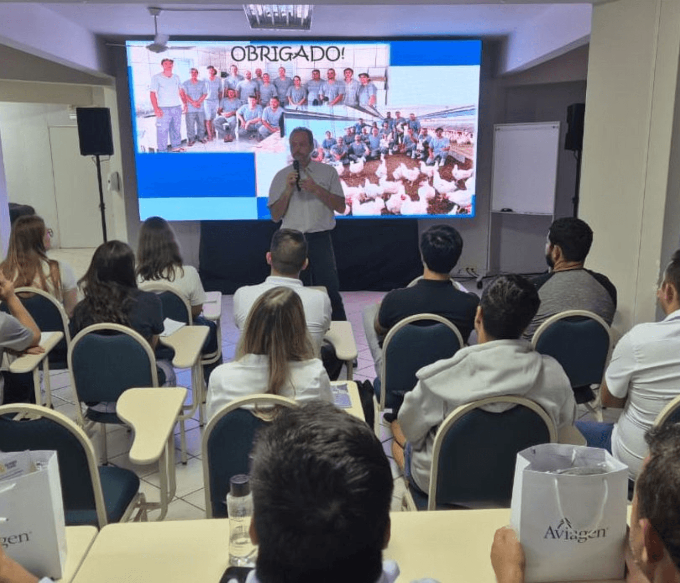 Conexão Aviagen in Company reúne lideranças da Granja Faria para...