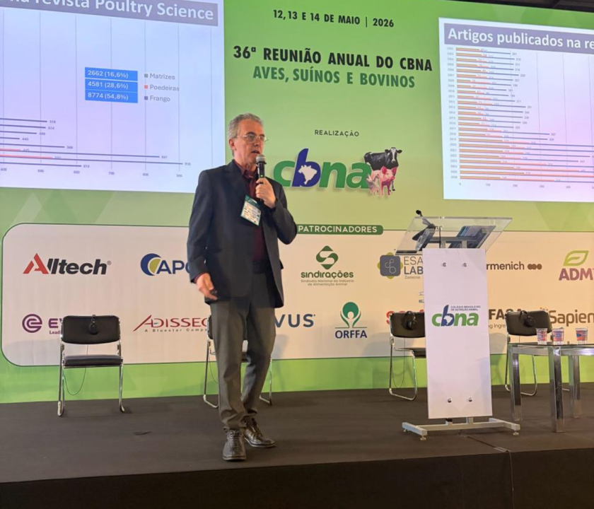 José Henrique Stringhini afirmou no CBNA que a poedeira moderna exige manejo, nutrição, dados e qualidade de casca para sustentar ciclos produtivos mais longos.
