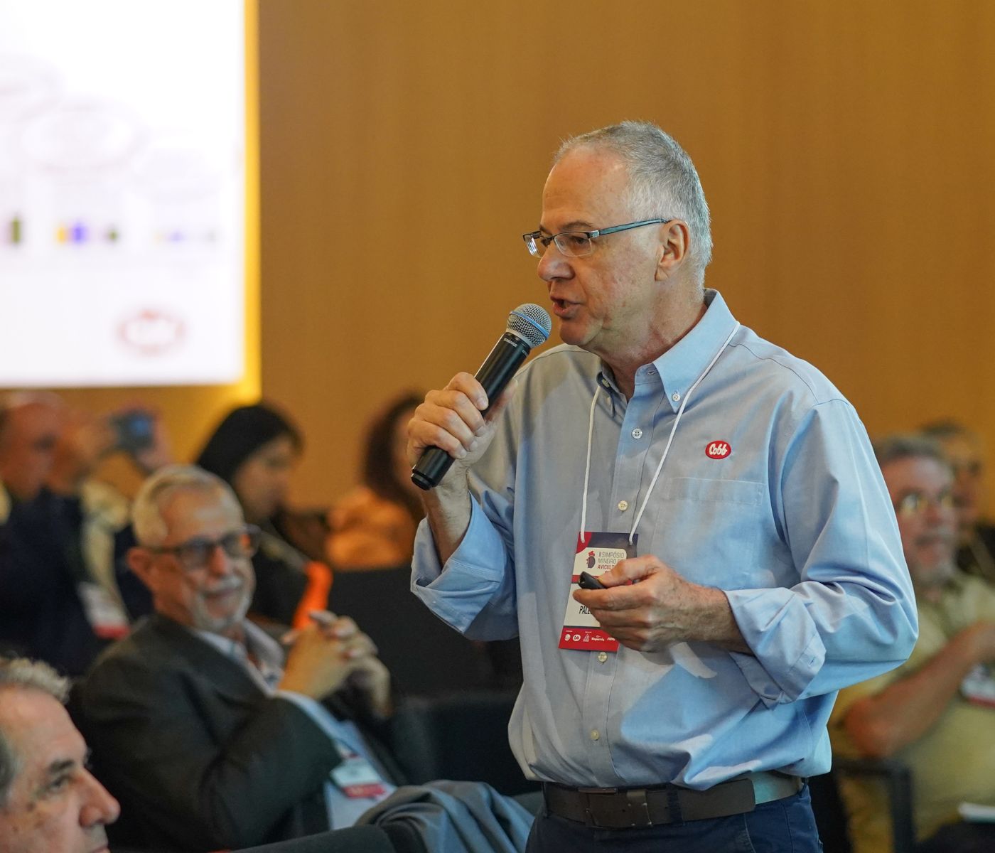 Cobb-Vantress apresenta palestra estratégica sobre produção-frigorífico