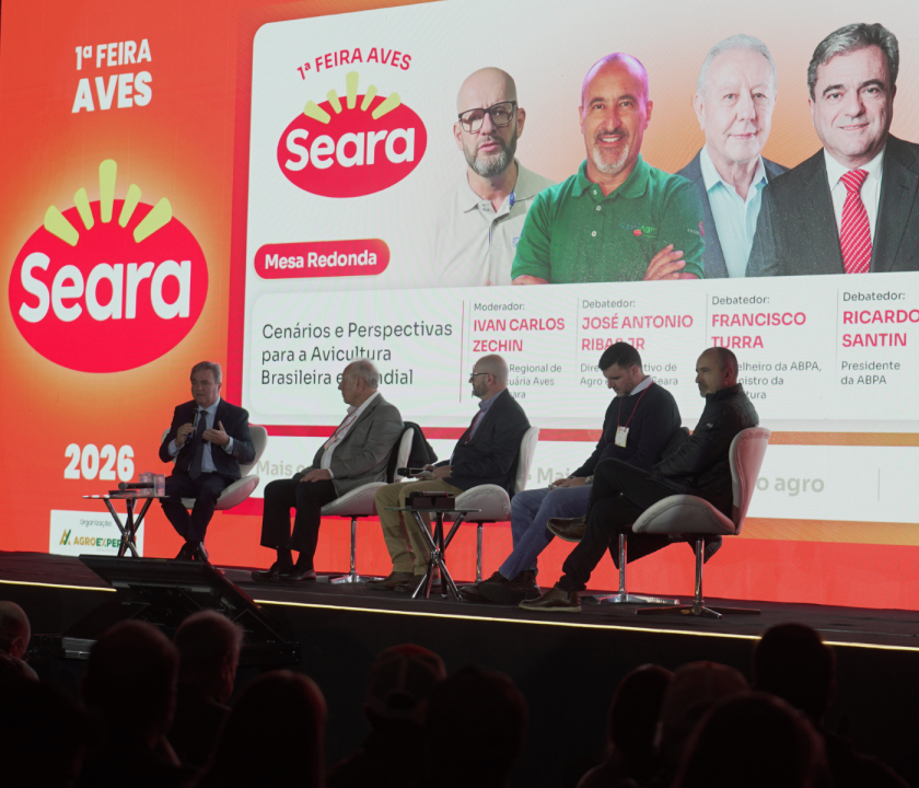 Lideranças da avicultura discutem acordo Mercosul-UE, crédito, Plano Safra, seguro rural e logística em painel da 1ª Feira Aves Seara.